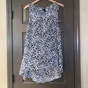 Torrid black and white tank top 0 like new